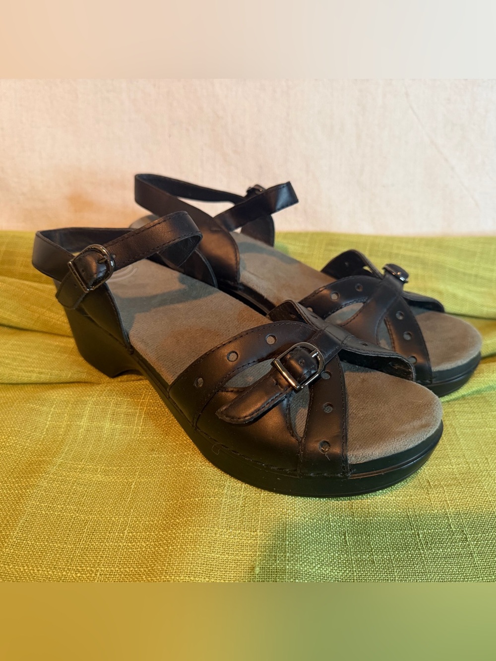 Dansko Sissy Black Leather Slingback Wedge Sandal Women’s 9 / EU 40